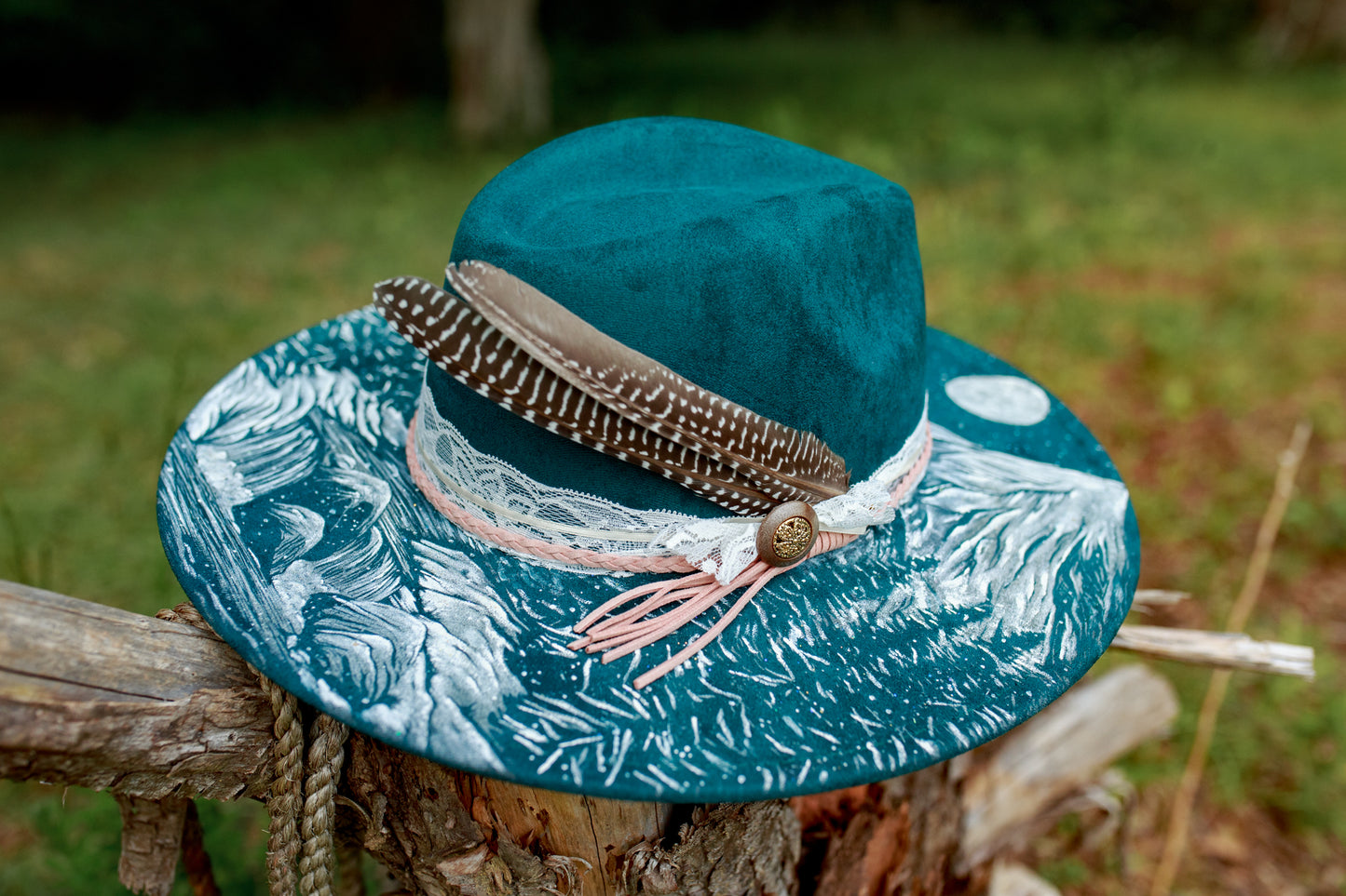 Fresh Snow -- Wide Brim Vegan Suede Hat