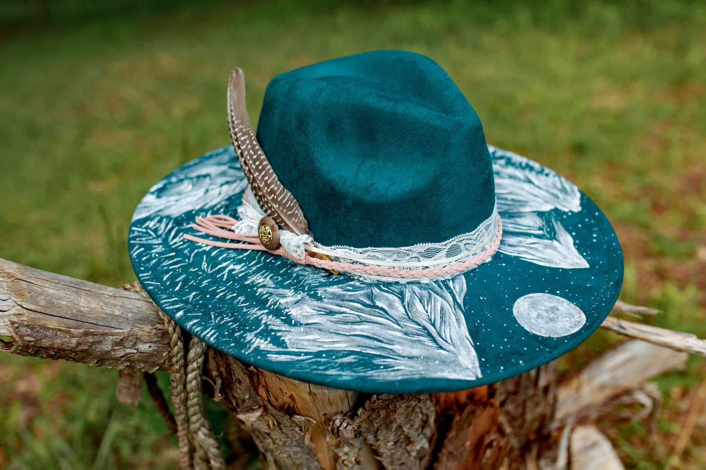Fresh Snow -- Wide Brim Vegan Suede Hat