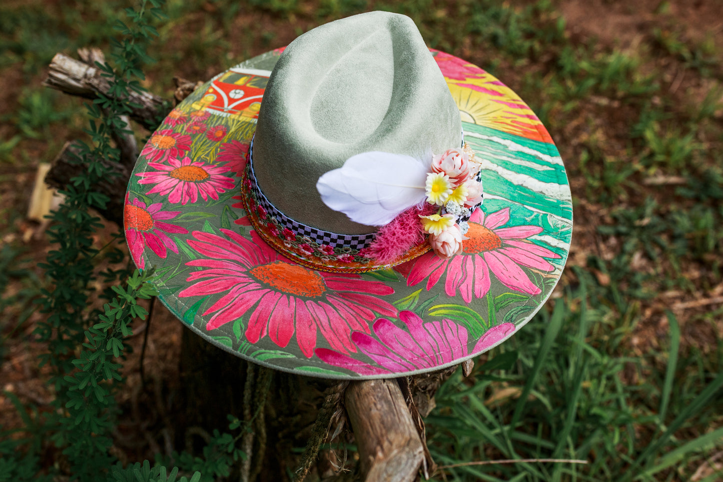 Gummy Thunk Original - Seas the Daise -- Wide Brim Vegan Suede Hat