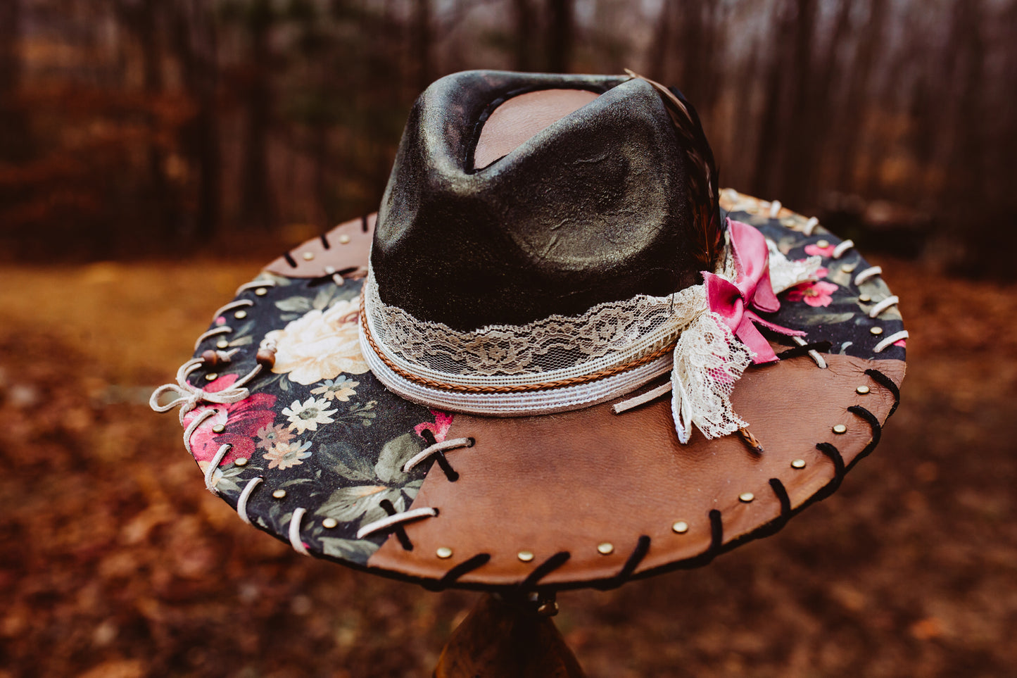 LEXI - Wide Brim Vegan Suede Hat